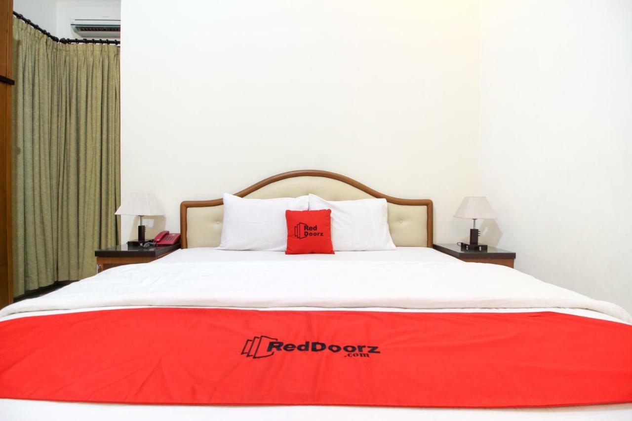 Reddoorz Plus @ Tegal Panggung Yogyakarta Exterior foto