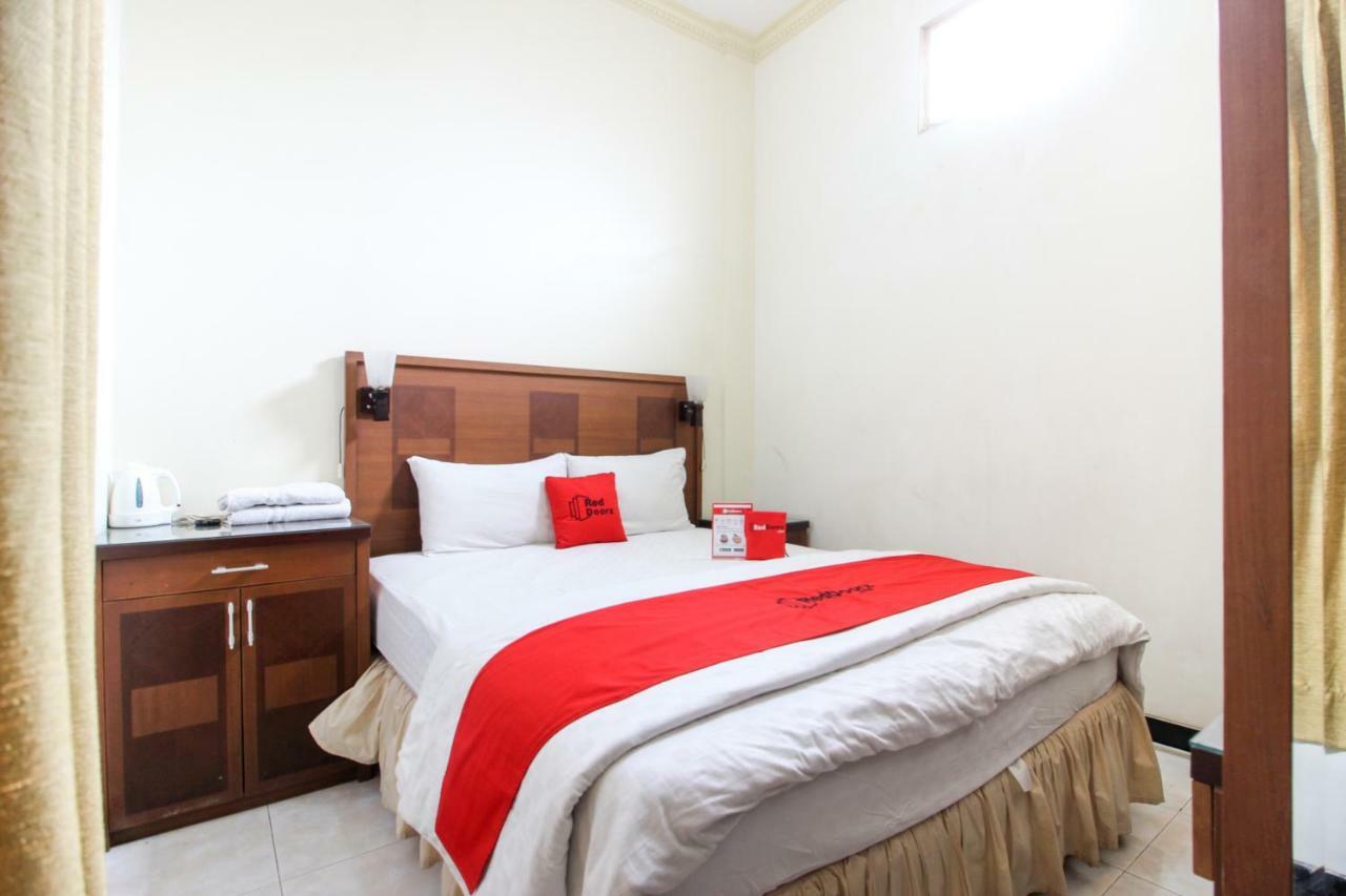 Reddoorz Plus @ Tegal Panggung Yogyakarta Exterior foto